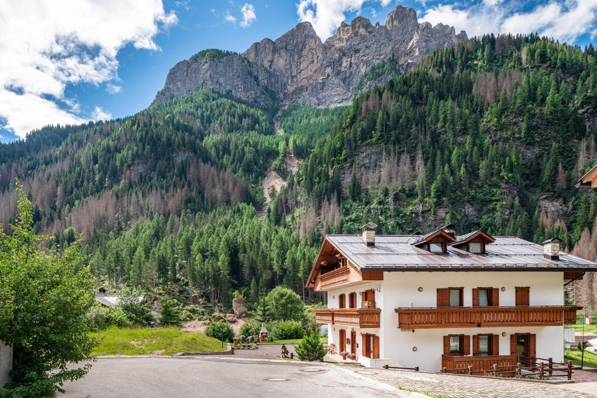 Appartamenti Vittoria Rocca Pietore Esterno foto