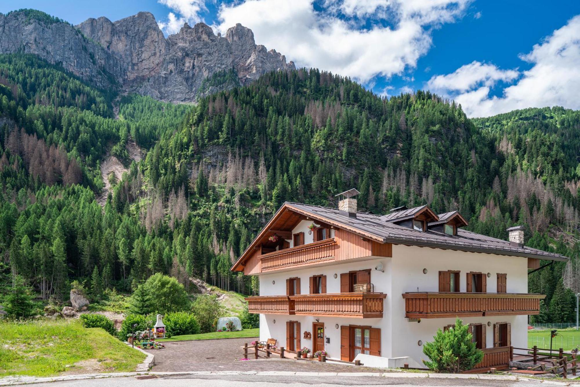 Appartamenti Vittoria Rocca Pietore Esterno foto
