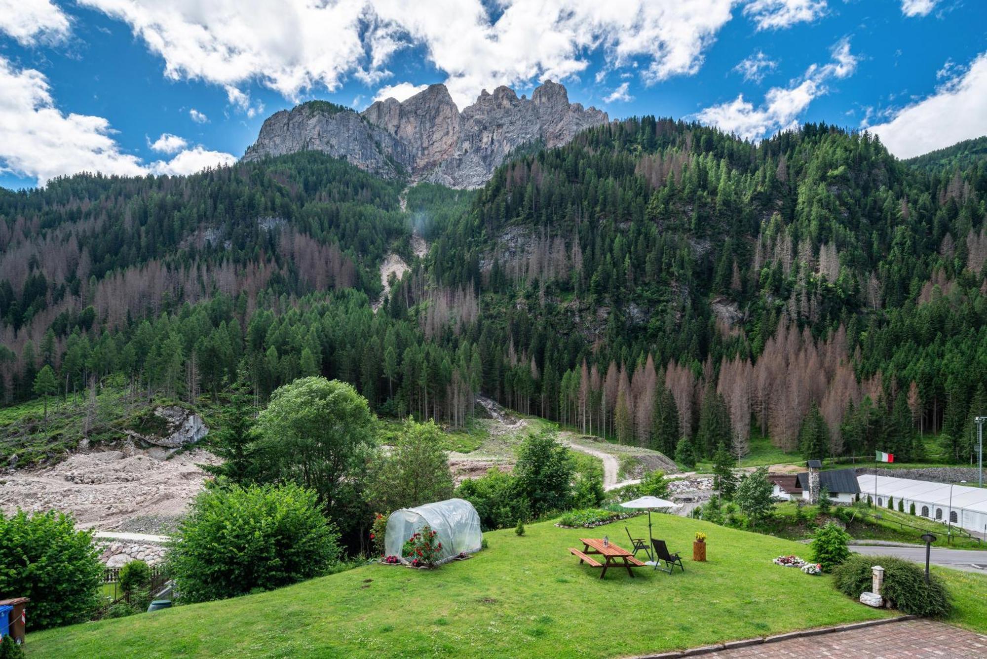 Appartamenti Vittoria Rocca Pietore Esterno foto